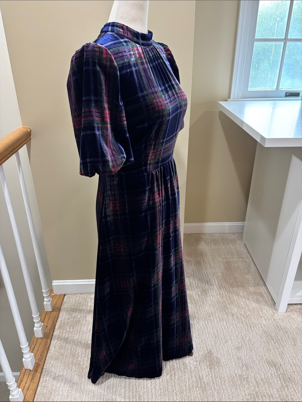 Boden Navy Plaid Velvet High Neck Midi Dress Size 4 EUC - Picture 3 of 12